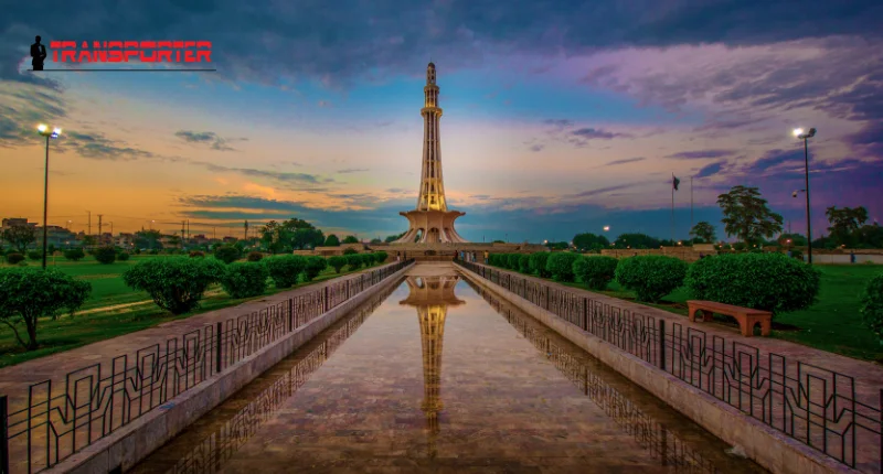 Rent a Car Lahore to Visit the City’s Most Famous Places
